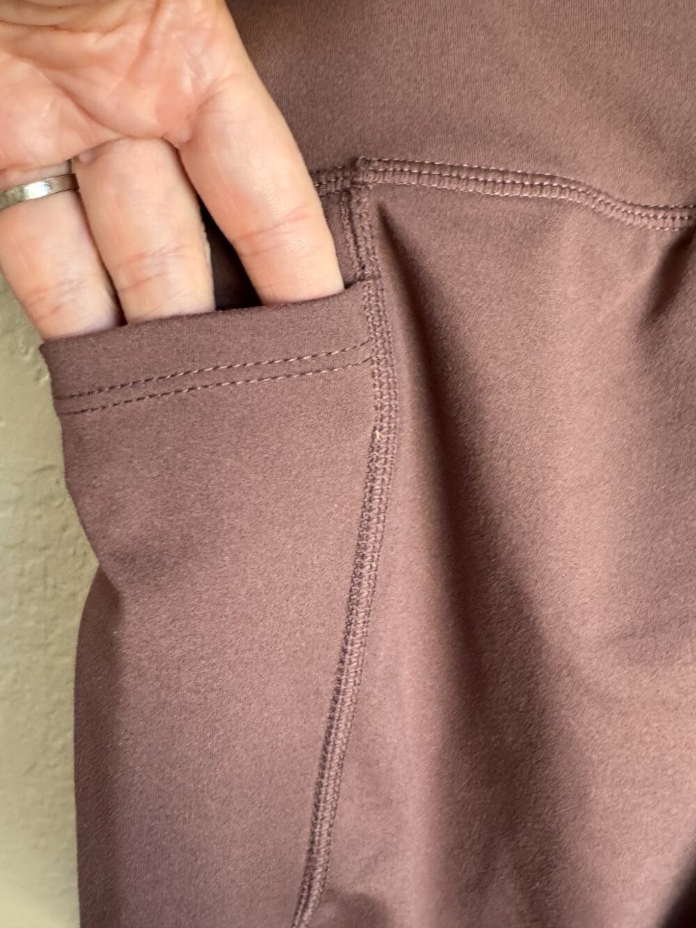 Danskin Mauve High Rise Bike Shorts Women’s S Pockets Athletic Yoga Compression - Picture 4 of 5